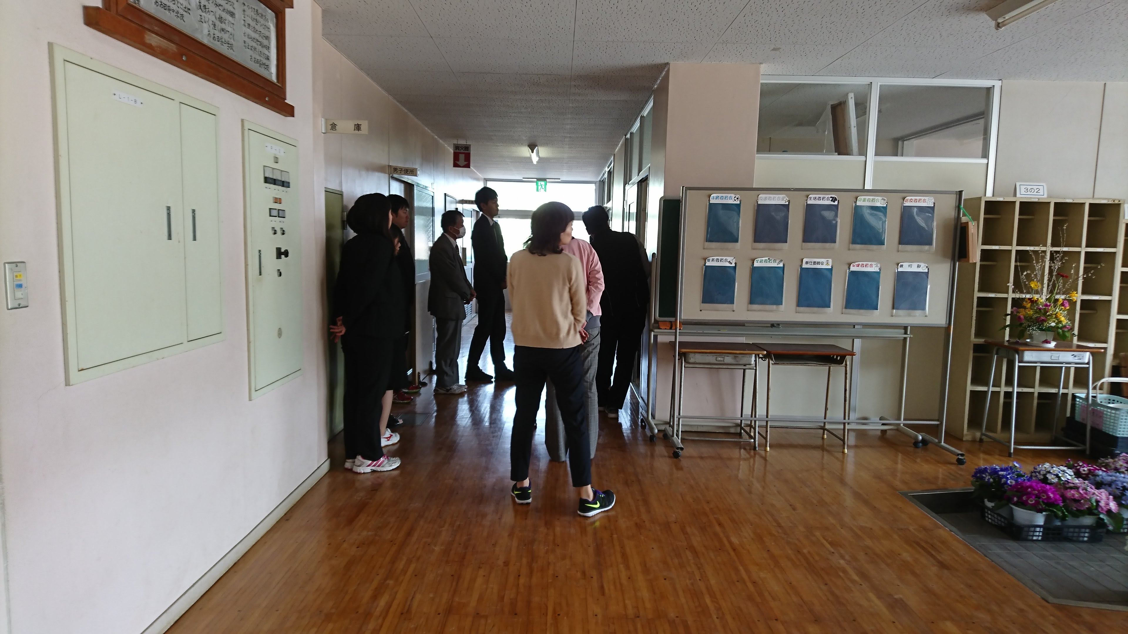 現在、校舎の構造について研修です。